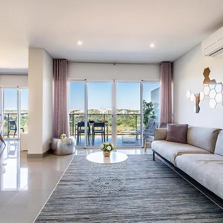 Emerson Plaza Stunning 2 Bedroom With Sea View * Portimao
