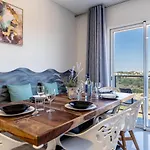 Emerson Plaza Stunning 2 Bedroom With Sea View Apartman Portimão